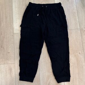 Splendid Black Pull On Cropped Cargo Pants size Small
